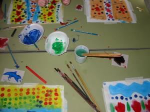The children used the end of pencils with foam pads stuck on to replicate the traditional Aboriginal dots.
