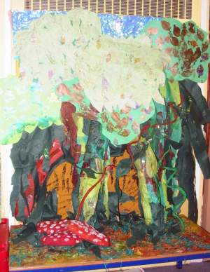 Marjorie-McClure-School-Papier-Mache-Rainforest-001