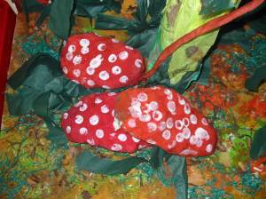 Marjorie-McClure-School-Papier-Mache-Rainforest-007